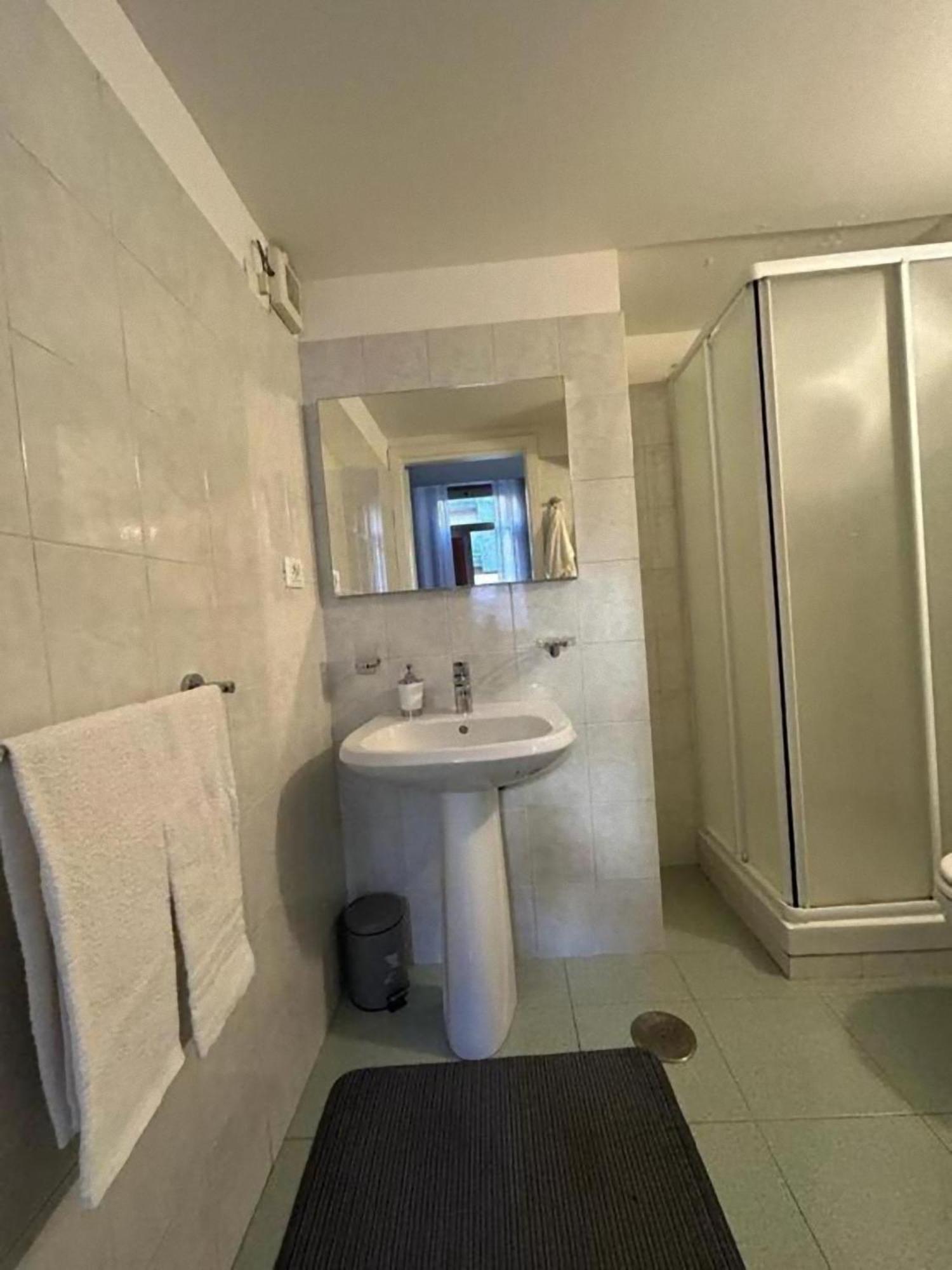 Centralissimo Appartamento Su Due Livelli 1 Turin Bagian luar foto