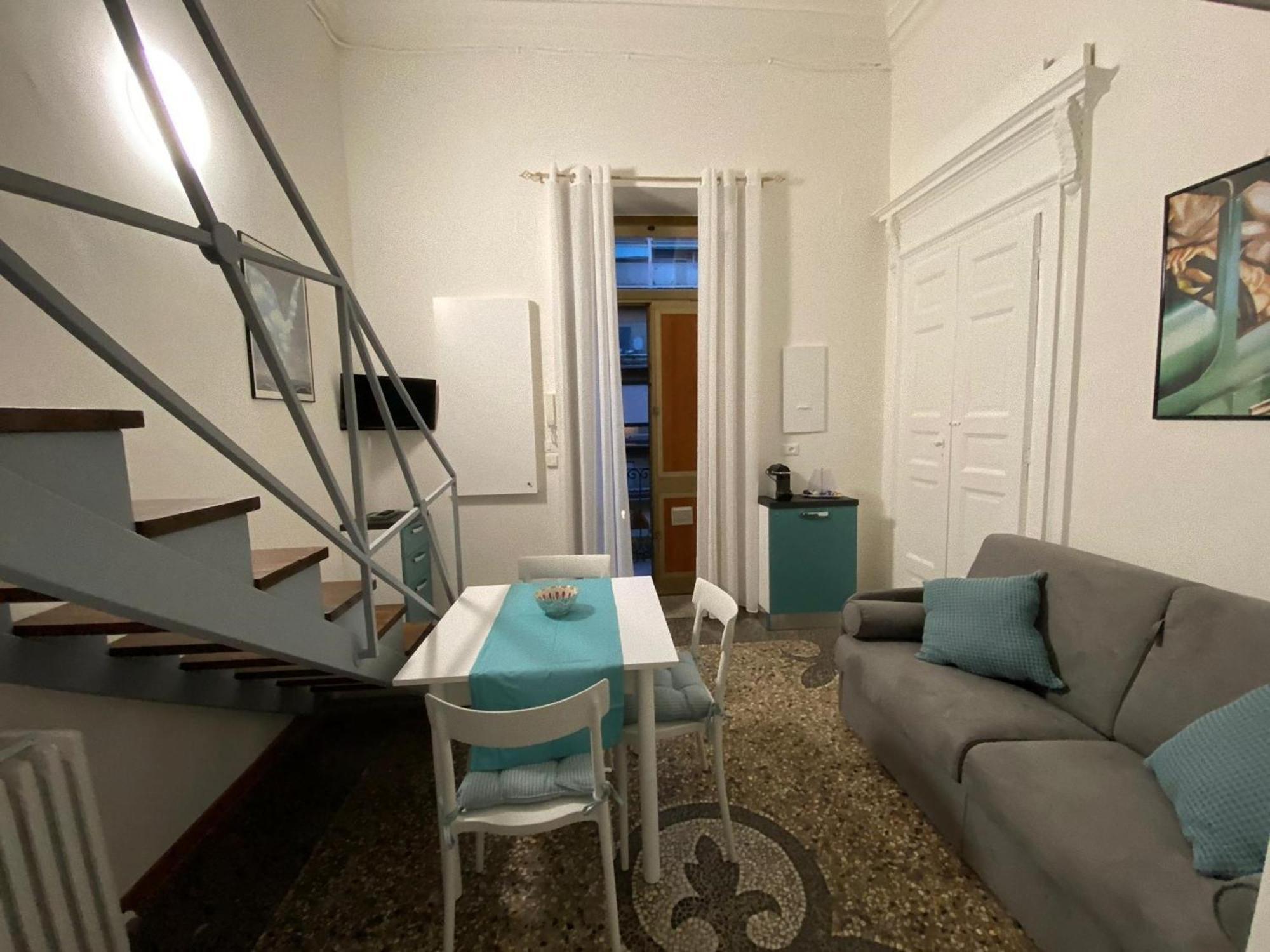 Centralissimo Appartamento Su Due Livelli 1 Turin Bagian luar foto